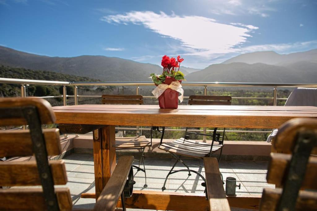 Lasithi Luxury Villa Mesa Lasithi Екстериор снимка