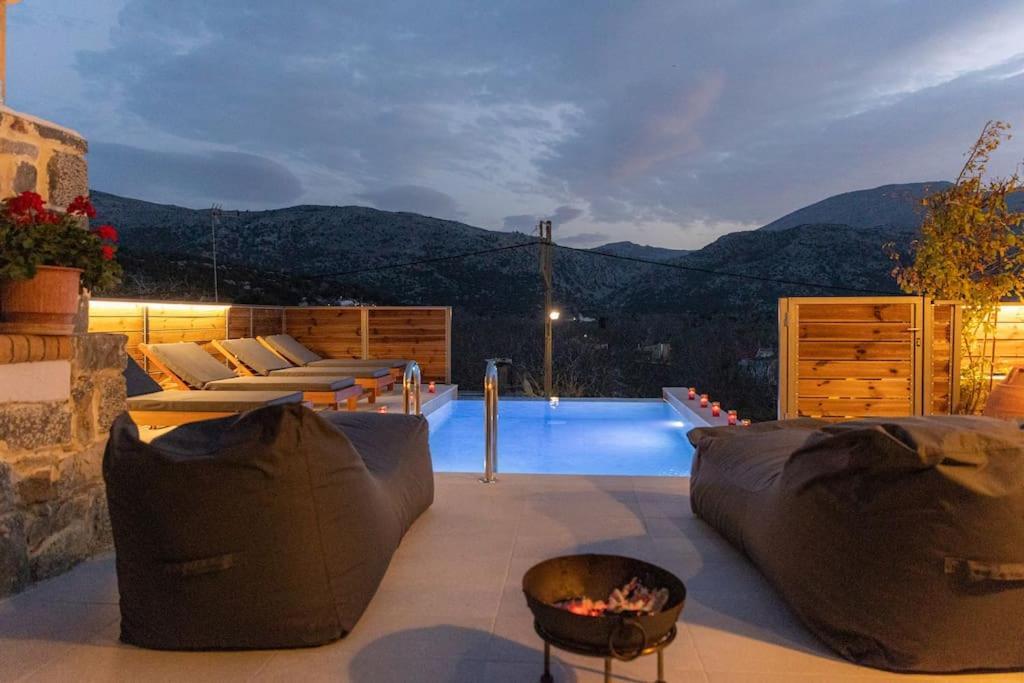 Lasithi Luxury Villa Mesa Lasithi Екстериор снимка