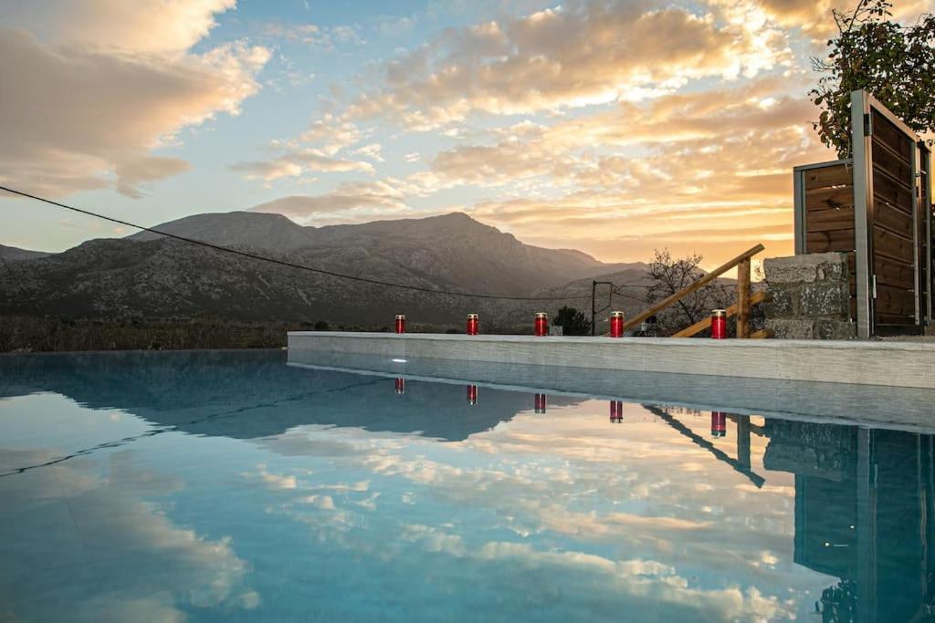 Lasithi Luxury Villa Mesa Lasithi Екстериор снимка